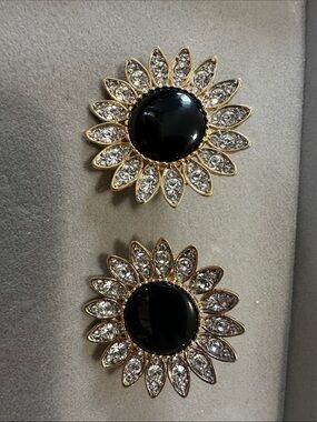 Fifth Avenue Collection/ Butler Clip-On earrings